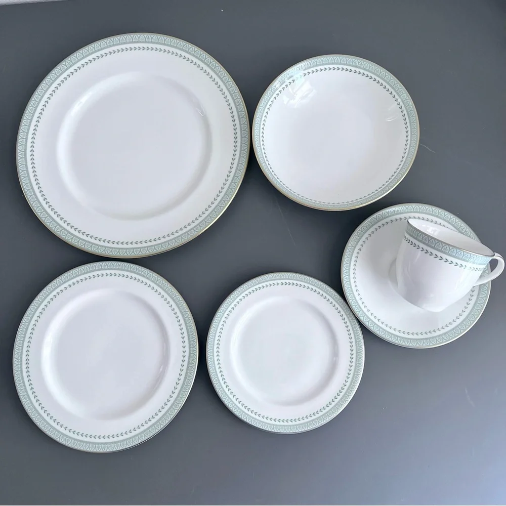 1965 ROYAL DOULTON Berkshire 6 PCs Set Plates Bowl Teacup - Vintage Retired NWOB